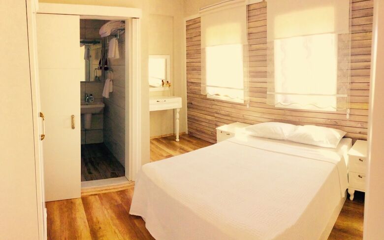 Hotel Karina Vineyard House