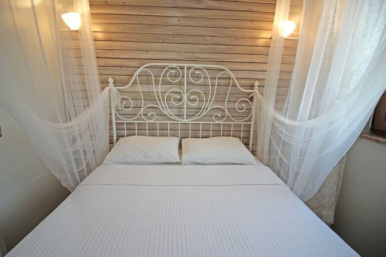 Hotel Karina Vineyard House