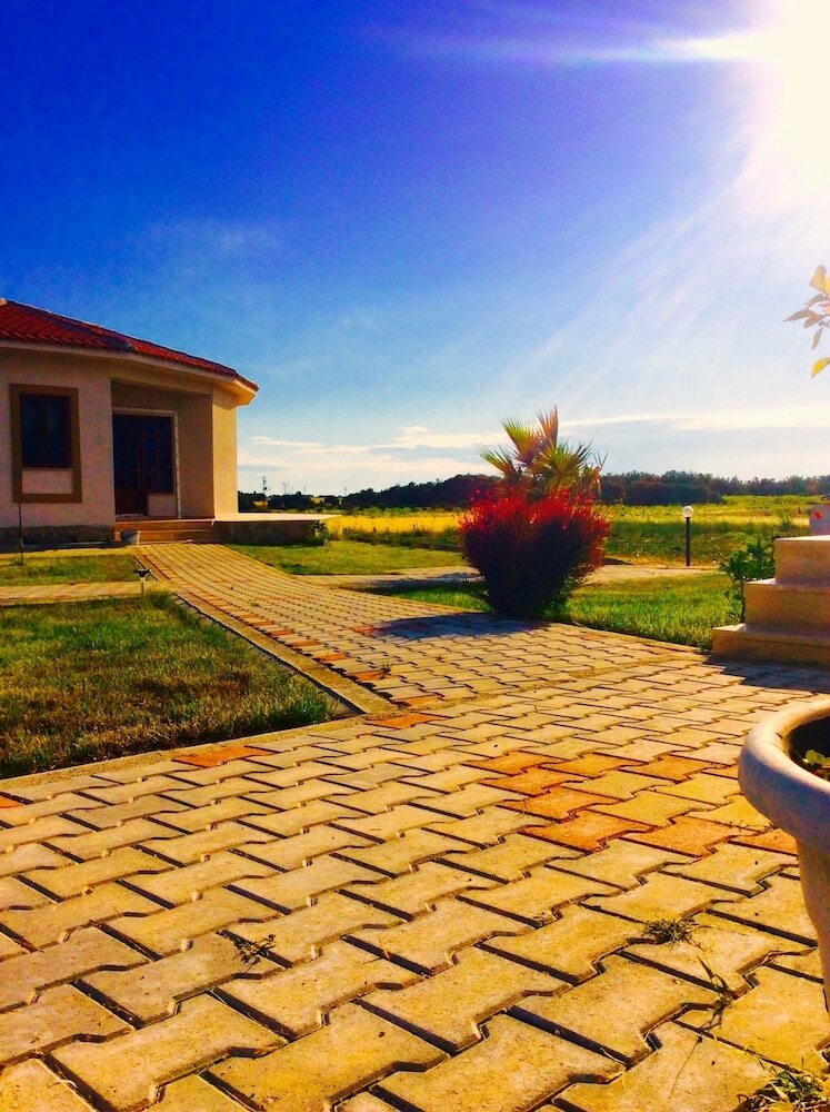 Hotel Karina Vineyard House