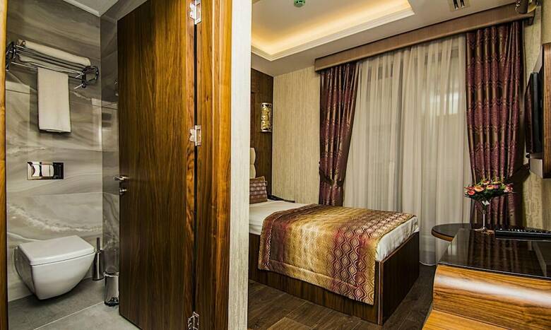 Vertu Hotel