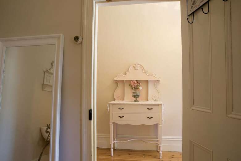 Azalea Cedar-rose Villa