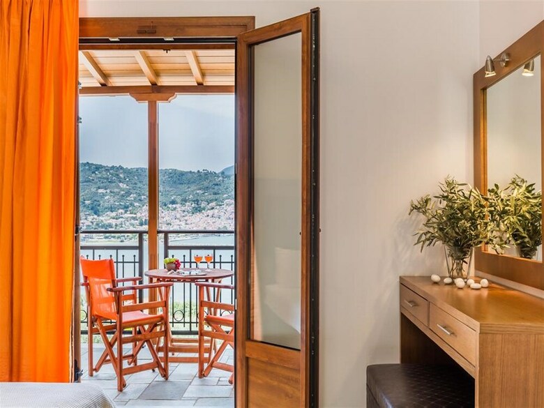 Apartamentos Evlalia Studios & Villas