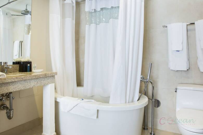 C Ocean Rentals At Strand Ocean Drive