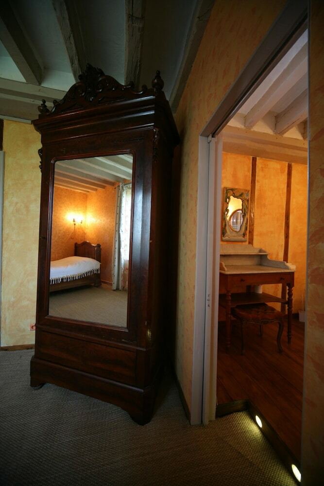 Hotel Maison D'h�tes Ferme D'issonges B&B