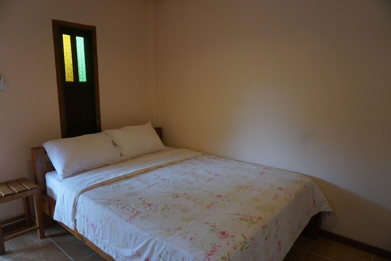 Hotel Ruean Bua Resort