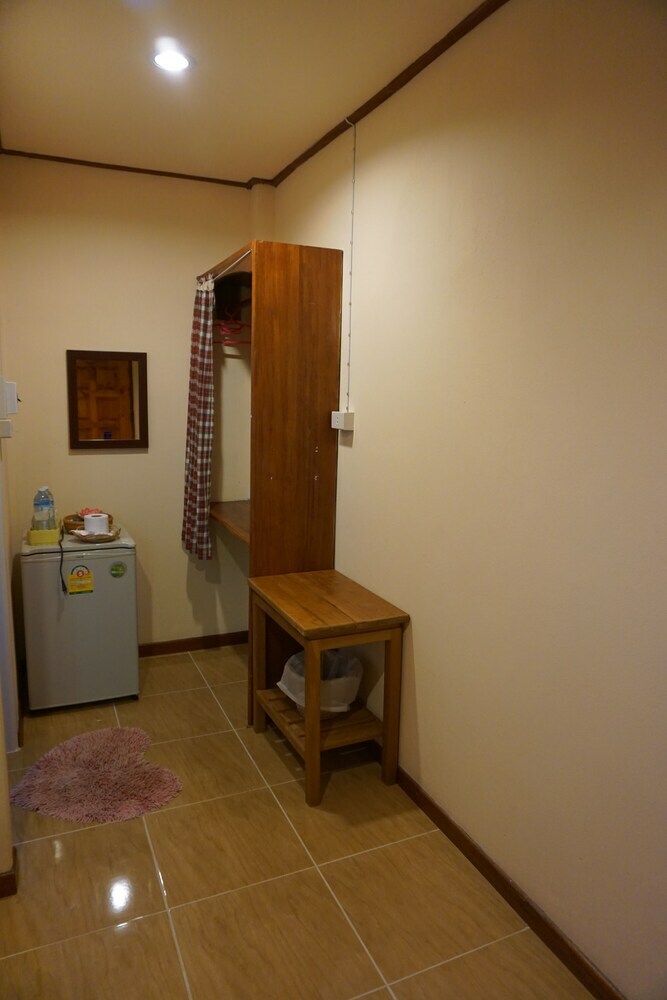 Hotel Ruean Bua Resort