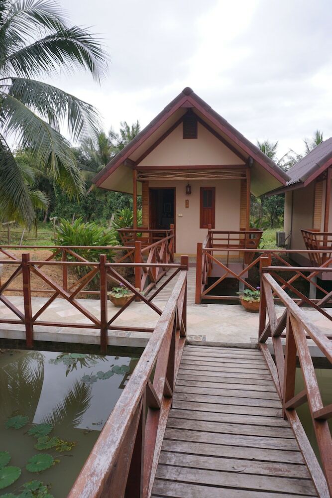 Hotel Ruean Bua Resort