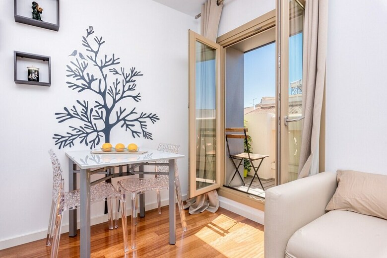 Apartamentos Solaga Felix Saenz Suites