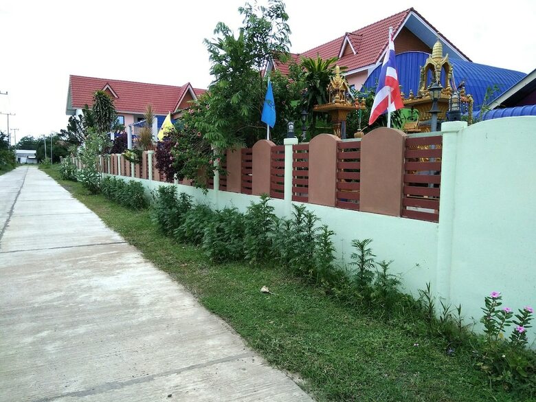 Hotel Peace Pool Resort