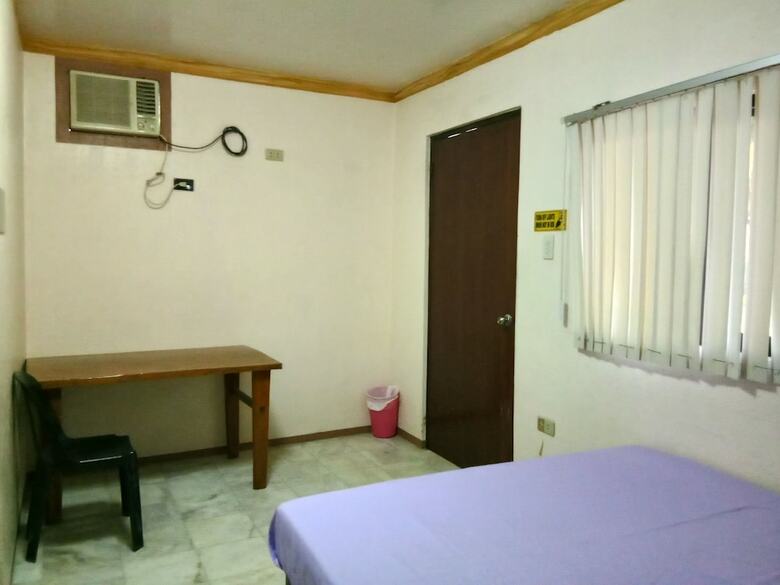 Hotel Megan's Paradisio Beach Resort
