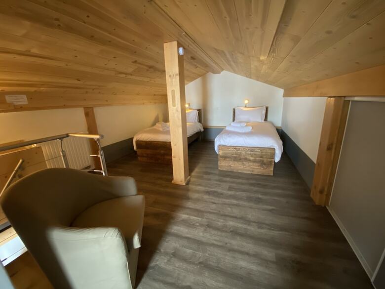 Monster Chalets