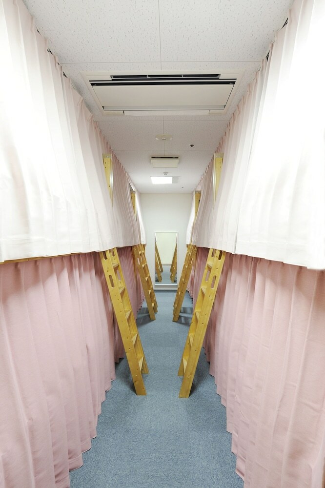 Hostal Seacret Base Ebisutei Souzou With Sake Bar - Hostel