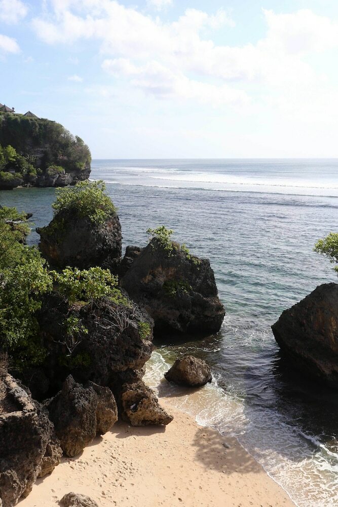 Villa Bingin Beach House
