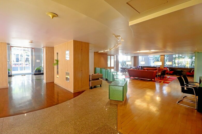 Aparthotel Siri Sathorn Hotel