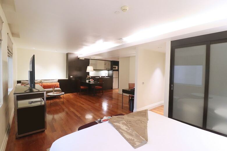 Aparthotel Siri Sathorn Hotel