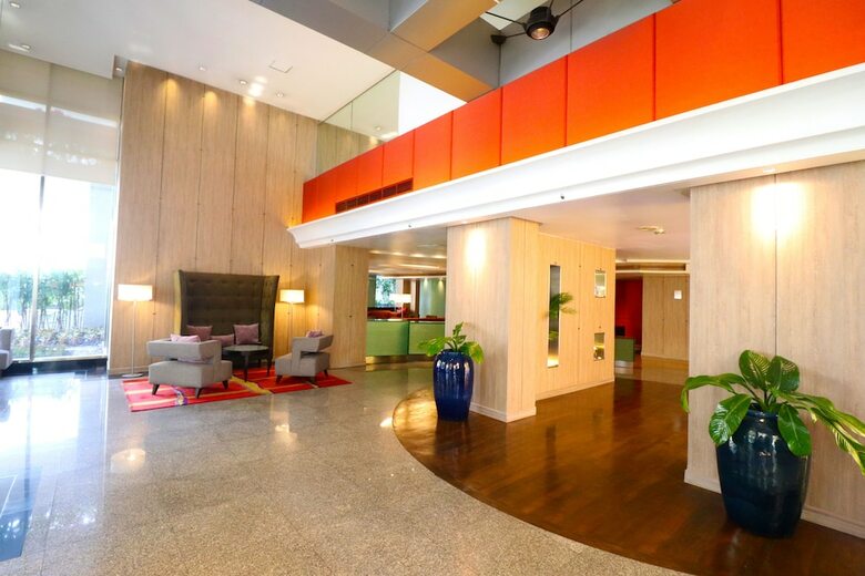 Aparthotel Siri Sathorn Hotel