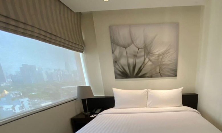 Aparthotel Siri Sathorn Hotel
