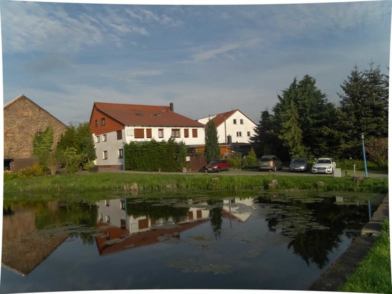 Hostal Pension Zum Schwanenteich