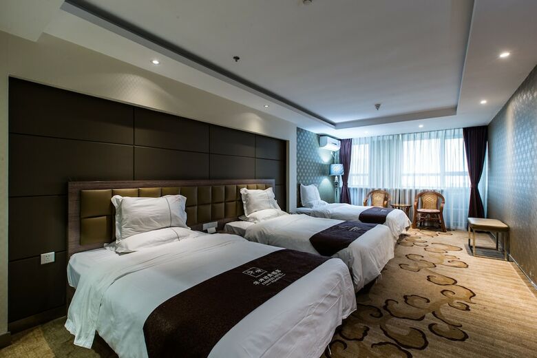 Weihai Huakun Hotel