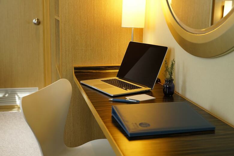 Hotel Cozi � Harbour View (previously Newton Place Hotel )