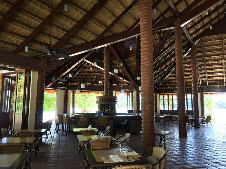 Hotel Fridays Puerto Galera