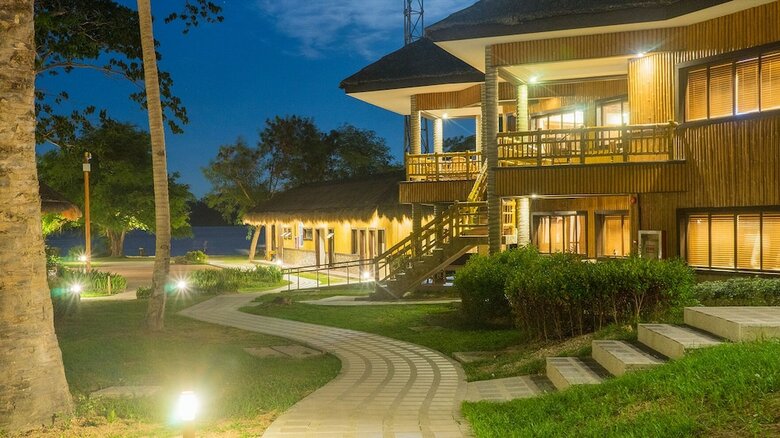 Hotel Fridays Puerto Galera