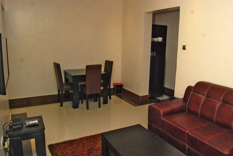Grandbee Apartment And Residence