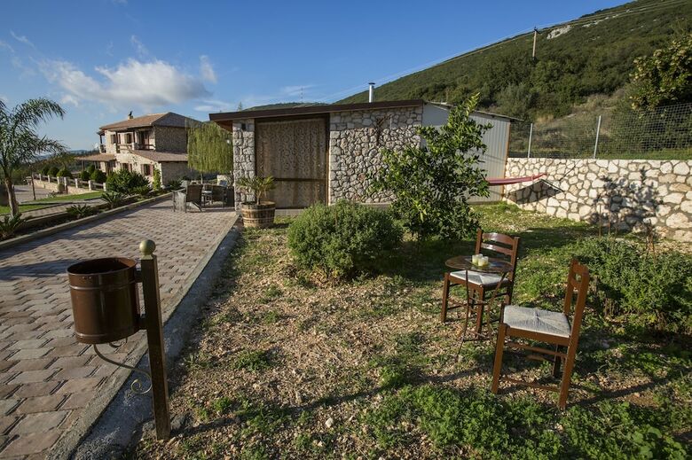 Piedra Villa