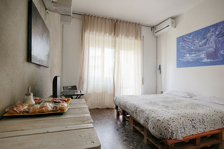 Bed & Breakfast Art&industry