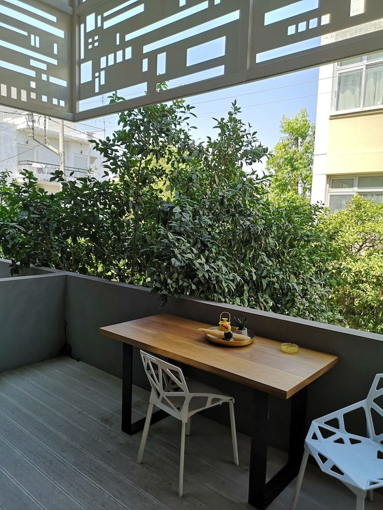 Athina Art Apartments
