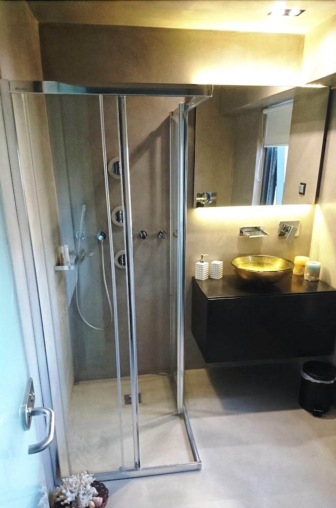 Athina Art Apartments