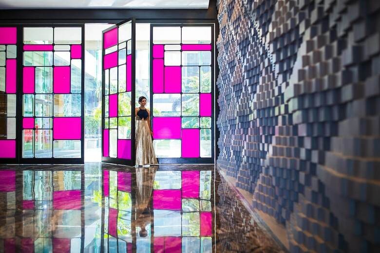 Hotel Renaissance Ahmedabad Sg Highway