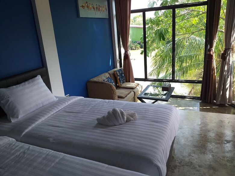 Hotel Plern Salaya Resort