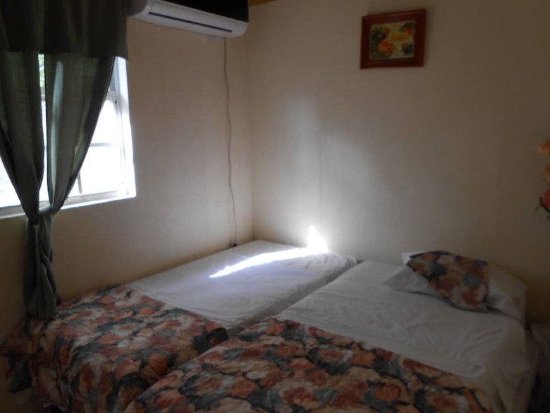 Hostal Jo J's Hostel
