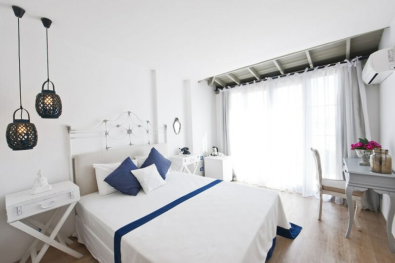 Sade Alacati Hotel