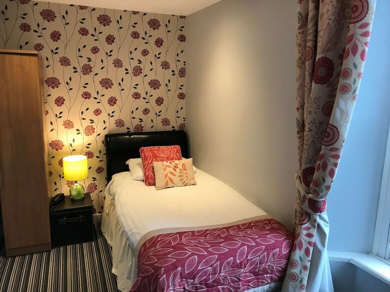 County Hotel Selkirk