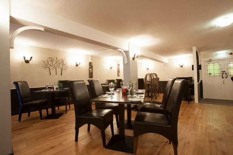 County Hotel Selkirk