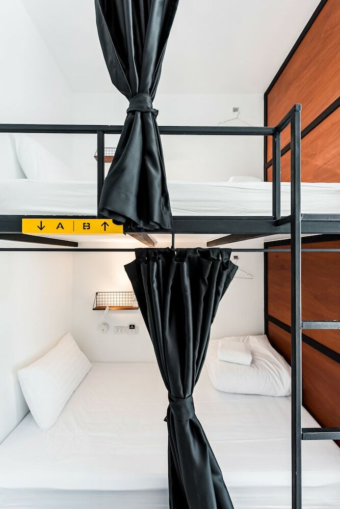 Hostal Book A Bed Poshtel - Hostel