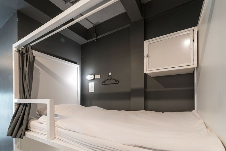 Hostal The Cocoon Hostel