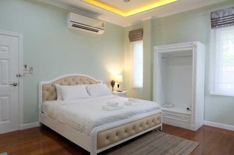 Hotel Aquna Hua Hin Resort