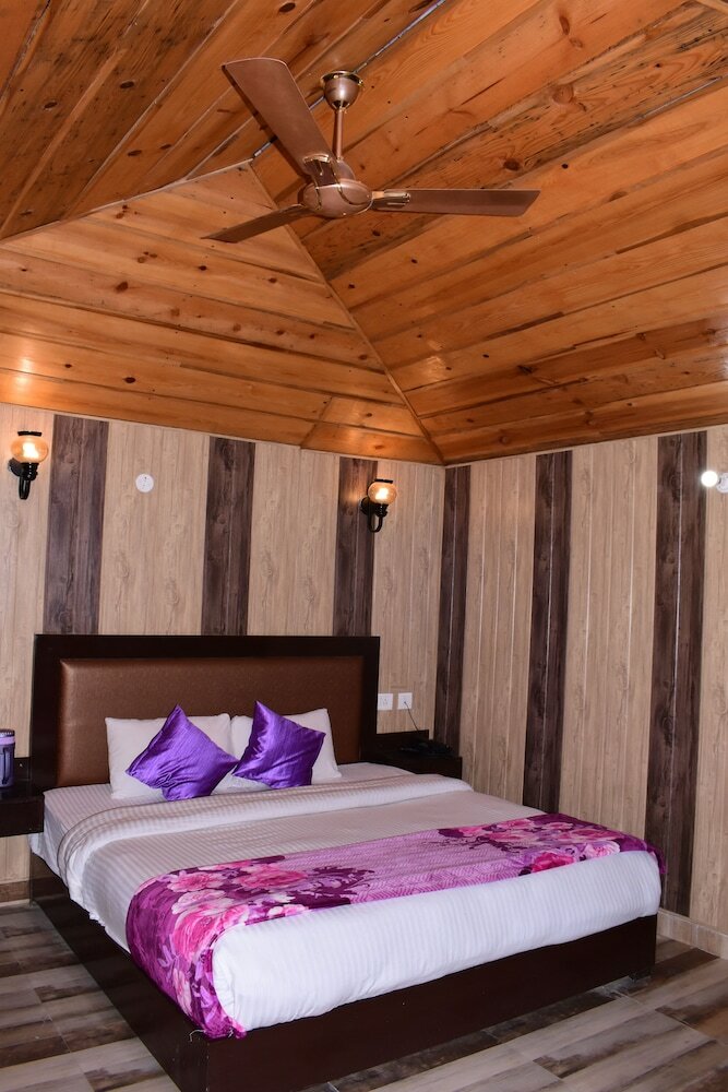 Damyanti Hotel And Resort