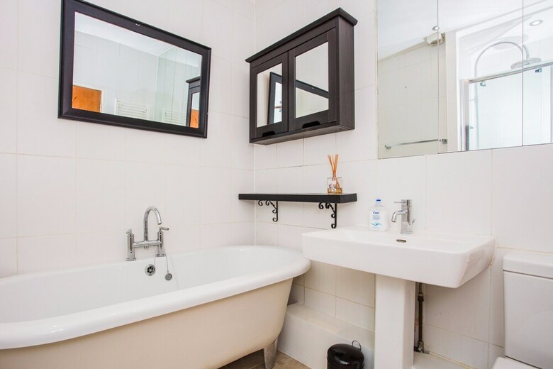 Apartamentos Comfortable Bright & Spacious 2 Bed Central London