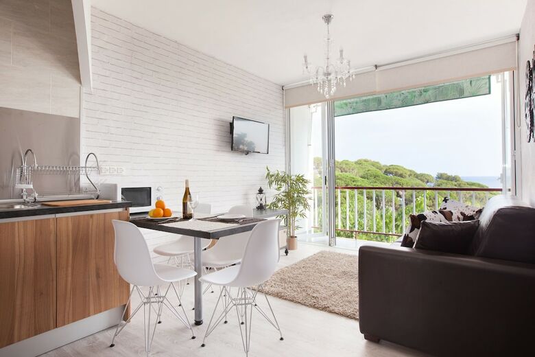 Apartamentos Sant Pol Beach