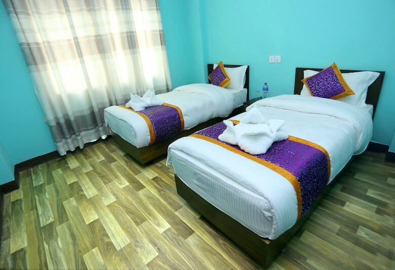 Hotel Rising Home