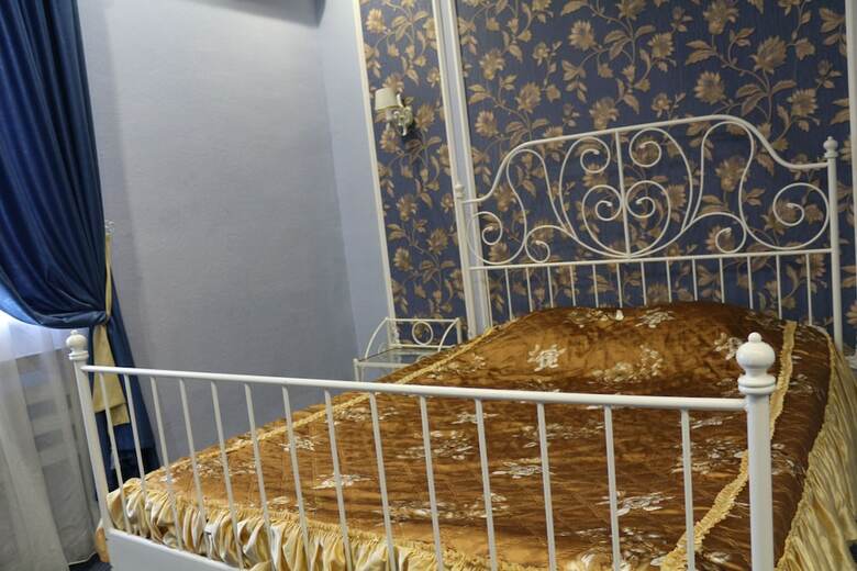 Hostal Gostiny Dvor Hotel - Hostel