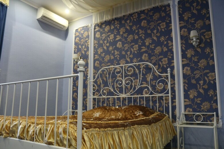 Hostal Gostiny Dvor Hotel - Hostel