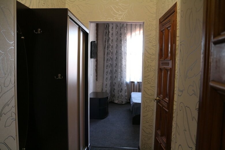 Hostal Gostiny Dvor Hotel - Hostel