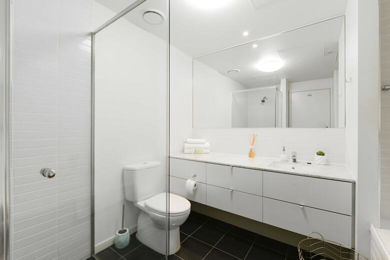 Exquisite Apartments Docklands