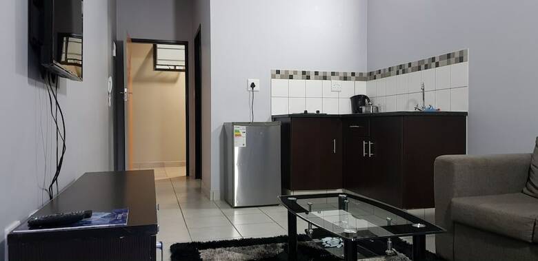 Aparthotel Brownstone Backpackers