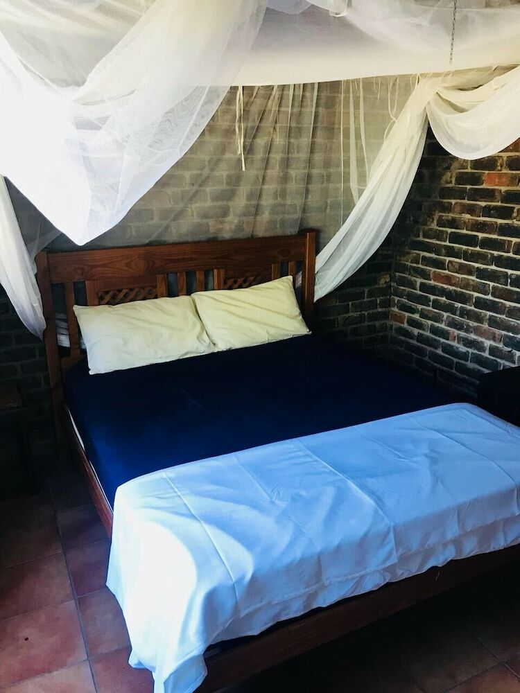 Posada Ama-zing African Safaris Lodge